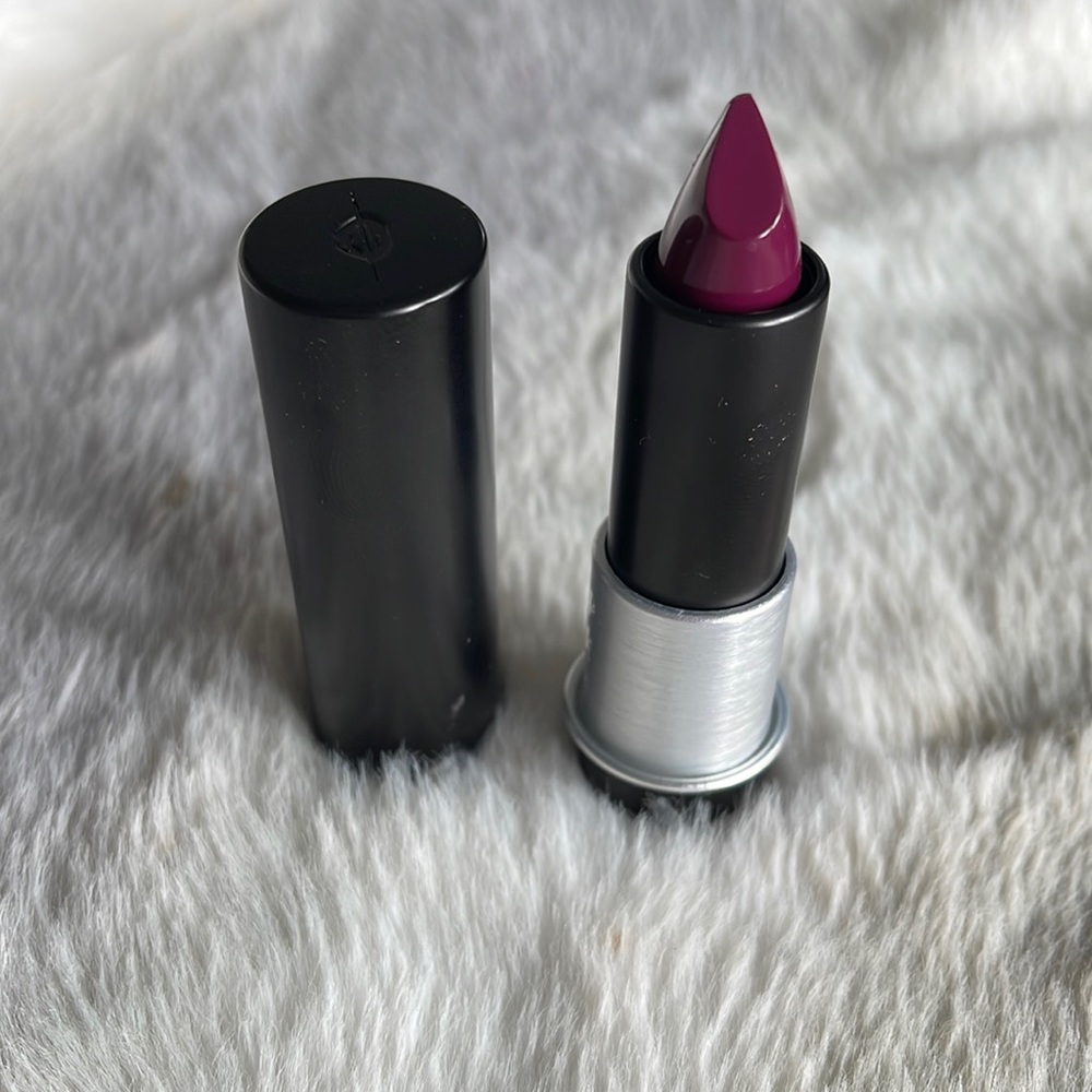 - Make Up For Ever Matte High Pigmented Lipstick